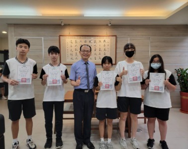 113學年度校內數理競賽榮獲優勝及佳作同學